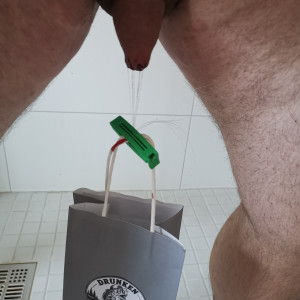 0,75 kg mit Fäden an der Vorhaut