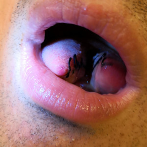 fresh split tongue 2022