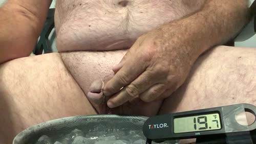 A dip in the ice bath….